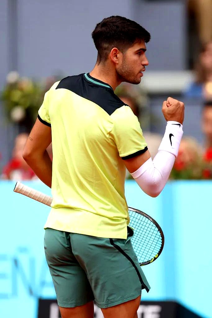 转会期西甲传出新动向;纽卡斯尔强势反弹;管理层表态——压力陡增;临场指挥获称赞的简单介绍 转会期西甲传出新动向;纽卡斯尔强势反弹;管理层表态——压力陡增;临场指挥获称赞的简单介绍