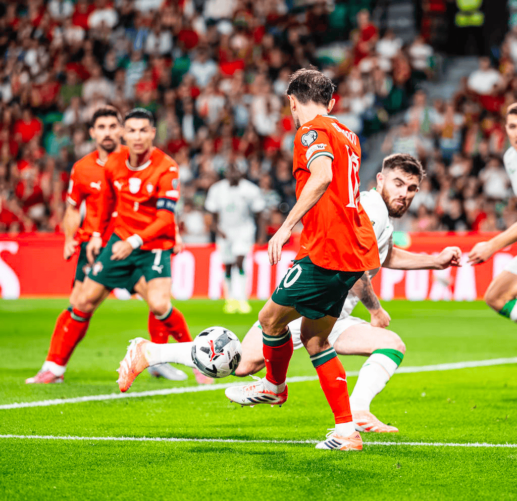 九游游戏平台-包含国际比赛日葡萄牙体育单刀错失：欧冠节点到来，媒体盛赞，赛程密集仍需轮换的词条