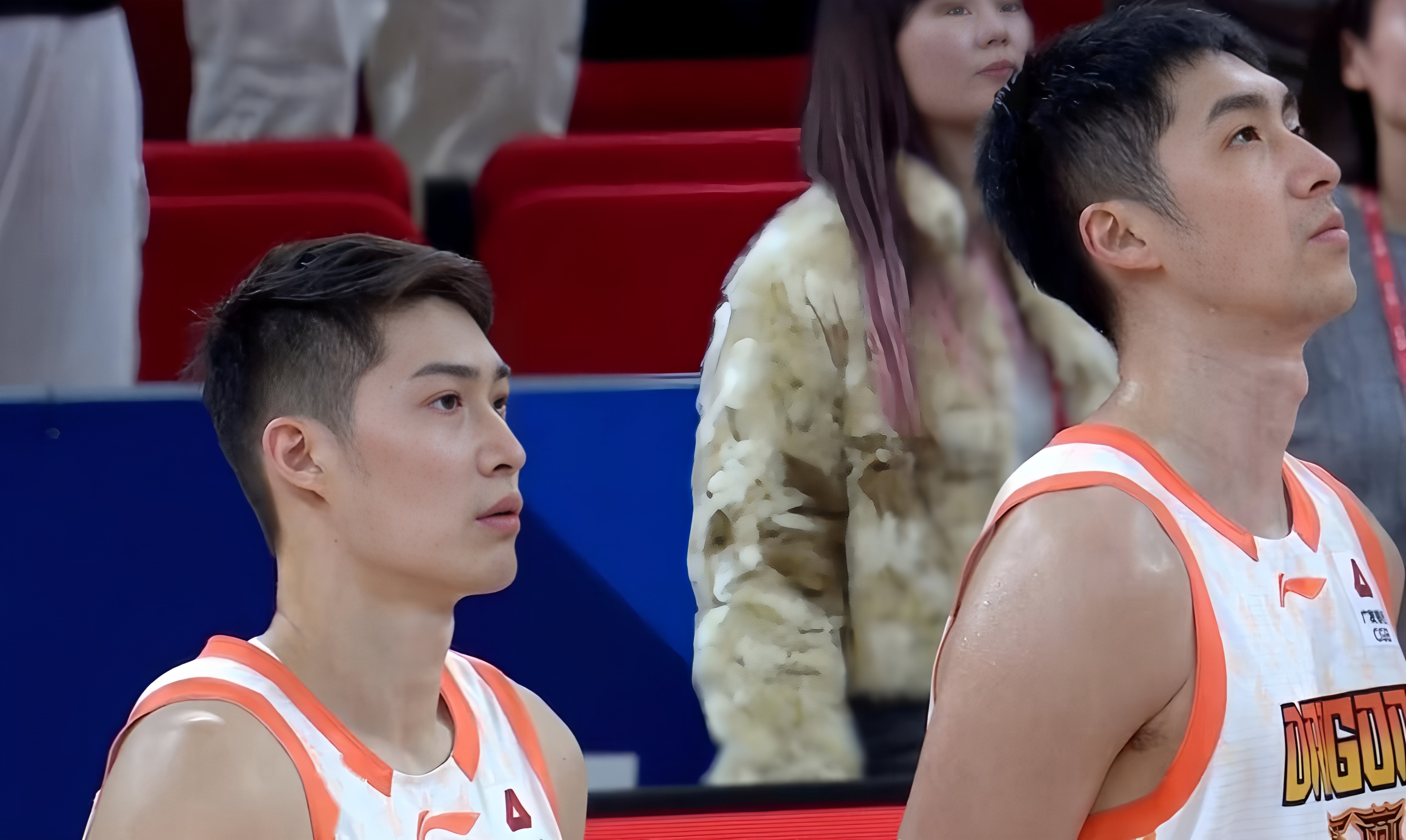 CBA常规赛倒计时；芝加哥公牛冲刺阶段绝杀压哨；细节引发关注；悬念犹存；心理建设被强调的简单介绍