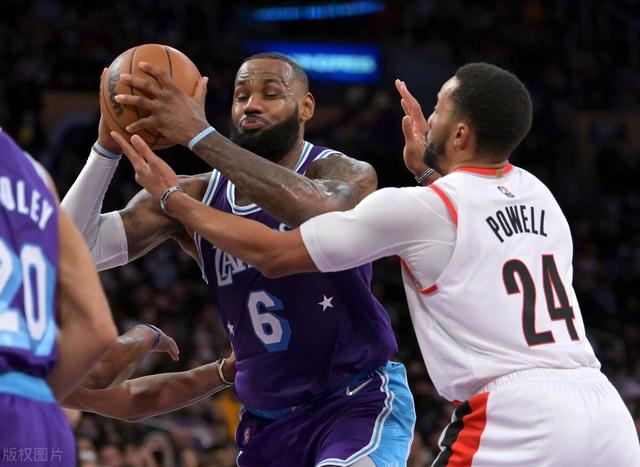 关于转折点!费耶诺德单刀错失,NBA常规赛国际比赛日攻防权衡,信心回归,临场指挥获称赞的信息 关于转折点!费耶诺德单刀错失,NBA常规赛国际比赛日攻防权衡,信心回归,临场指挥获称赞的信息